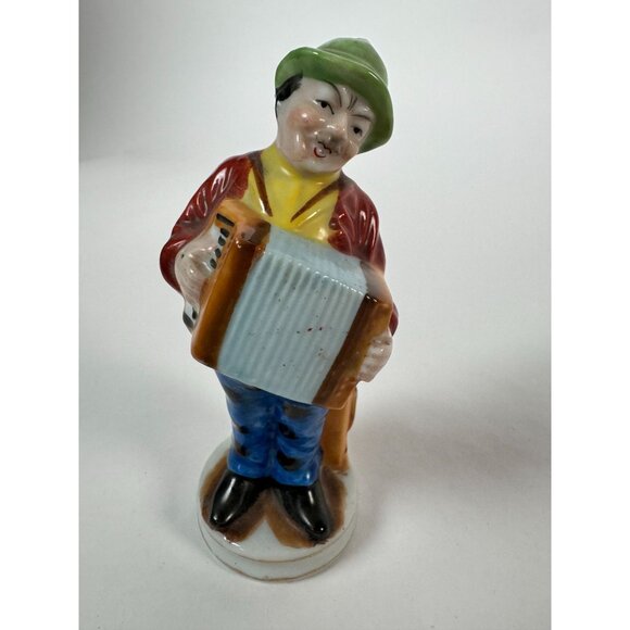 Vintage Porcelain Figurine Of Accordion Player Made In Japan Hand-Painted Collec - Picture 1 of 16
